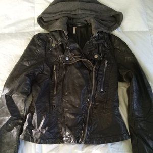 ✨NEW YEAR SALE. EVERYTHING IS $10 for 24hrs🎉 Free People leather jacket